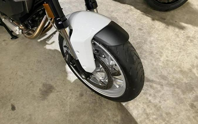 2021 BMW F 900 XR Light White