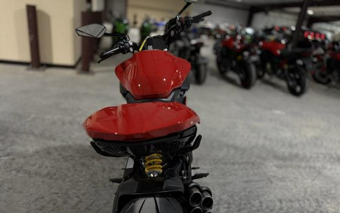 2025 Ducati Diavel V4 Ducati Red