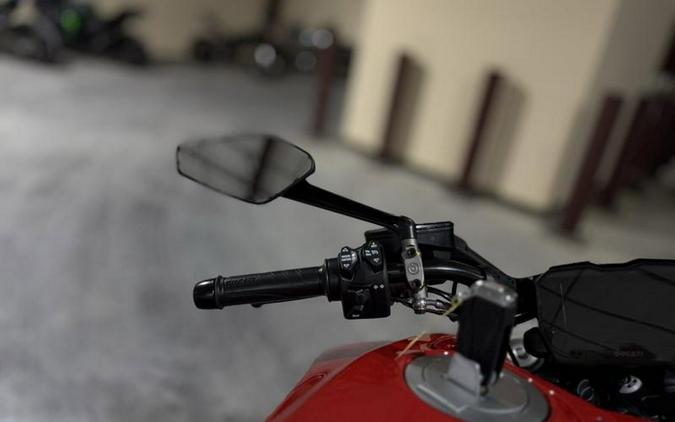 2025 Ducati Diavel V4 Ducati Red