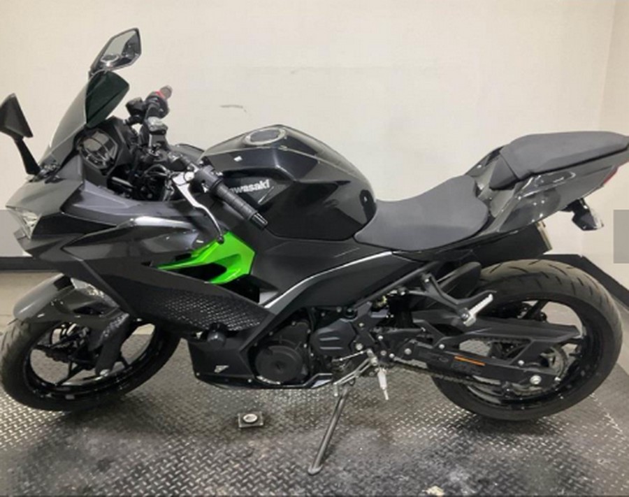 2023 Kawasaki Ninja 400 ABS