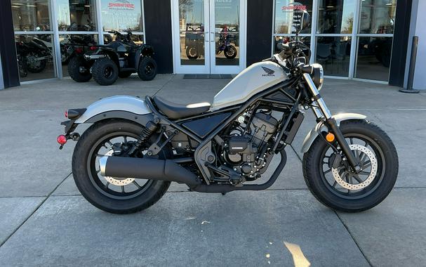 2026 Honda Rebel® 300 E-Clutch