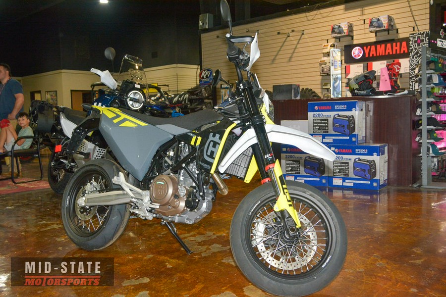 2024 Husqvarna® 701 Supermoto