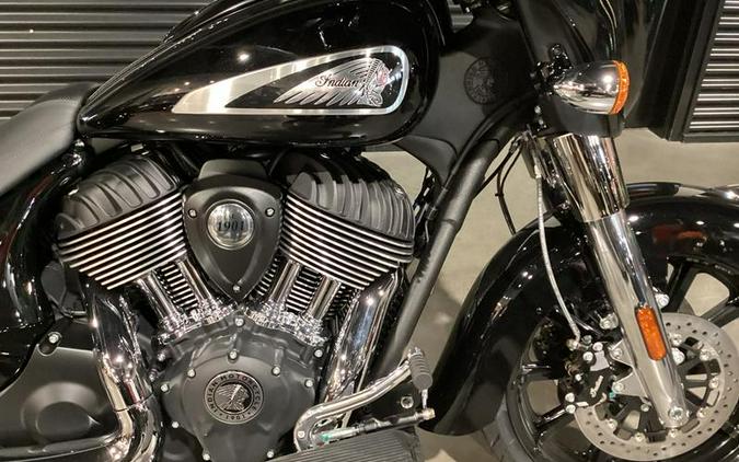 2024 Indian Motorcycle® Chieftain® Black Metallic