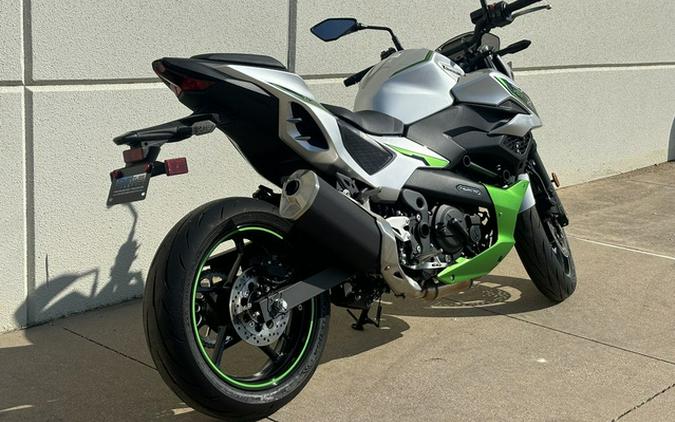 2024 Kawasaki Z7 Hybrid ABS