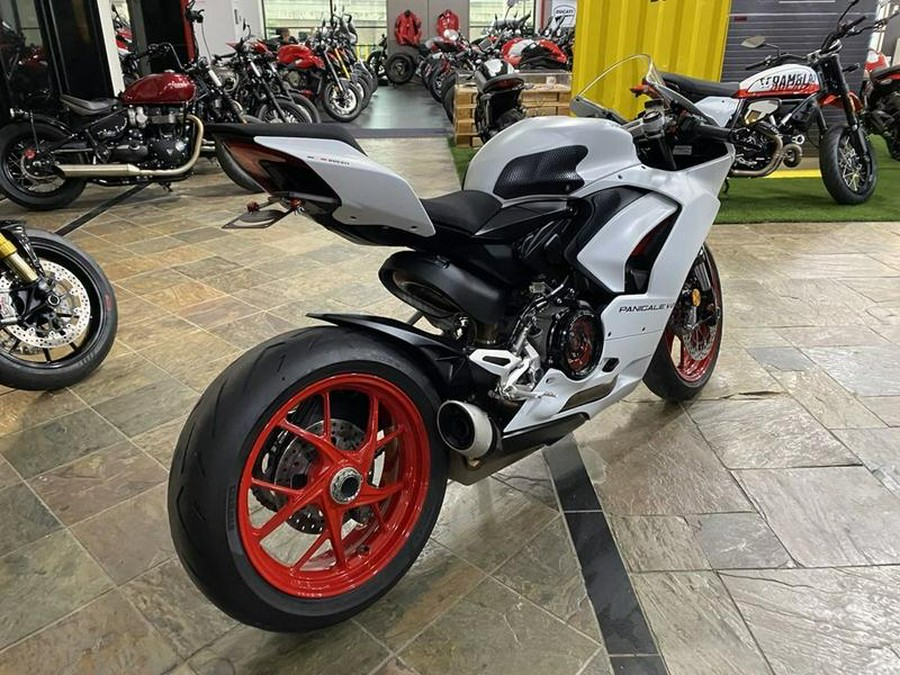 2021 Ducati Panigale V2 White Rosso Livery