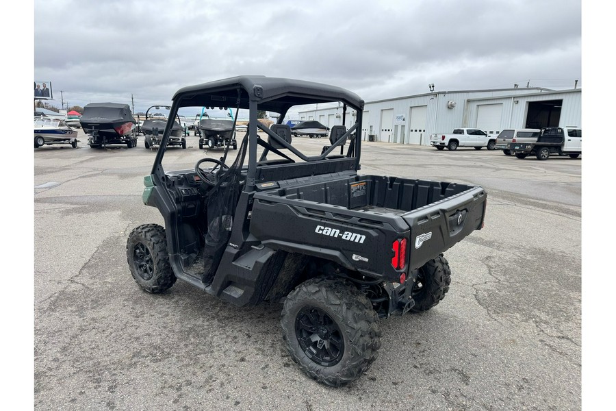 2025 Can-Am DEFENDER DPS HD7