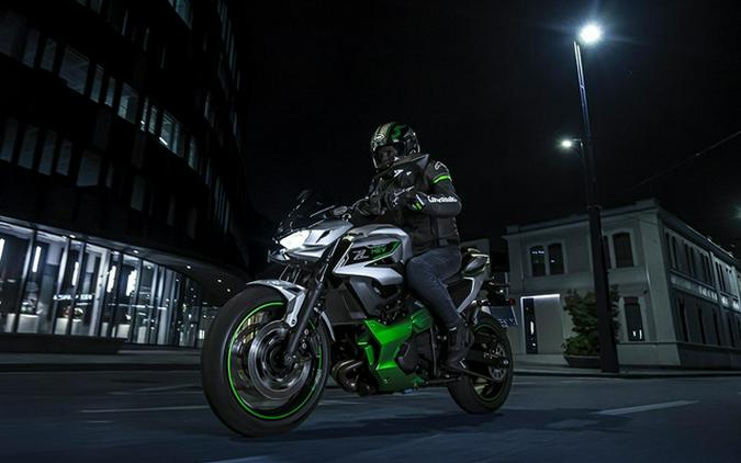 2024 Kawasaki Z7 Hybrid ABS