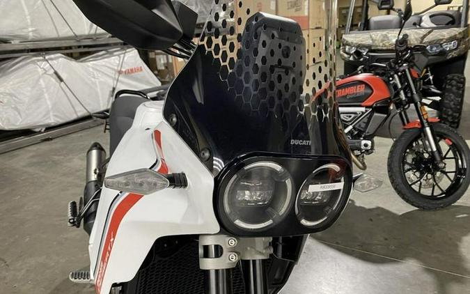 2025 Ducati DesertX