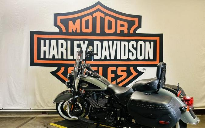 2021 Harley-Davidson® FLHCS - Heritage Classic 114