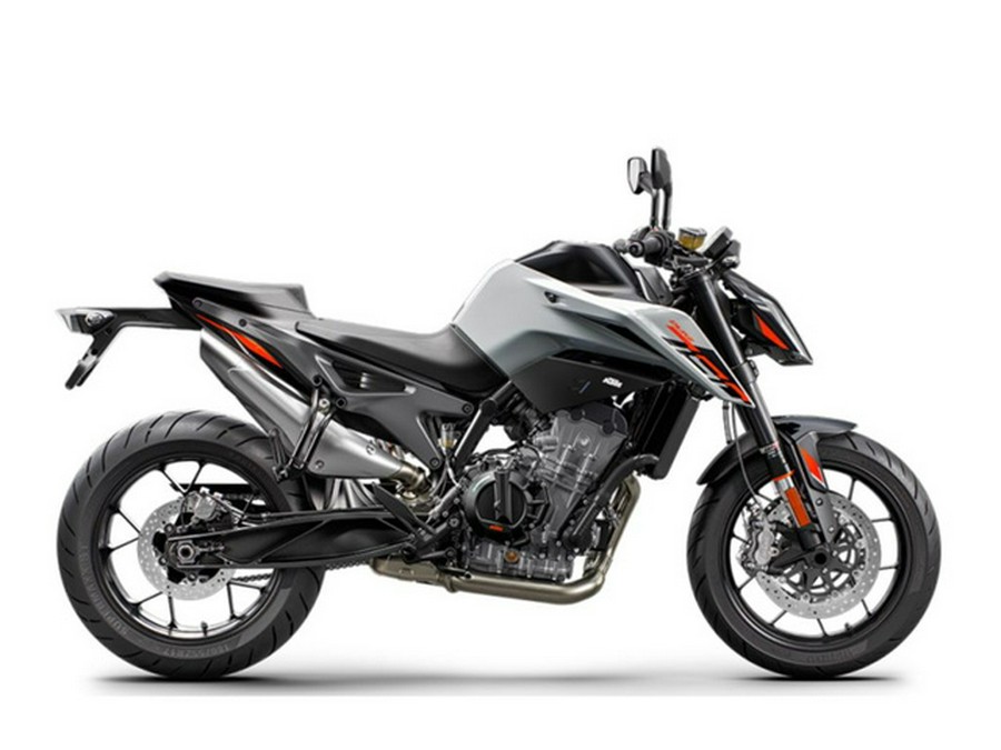 2023 KTM Duke 790