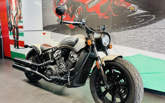 2023 Indian Motorcycle® Scout® Bobber ABS Silver Quartz Smoke