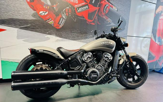 2023 Indian Motorcycle® Scout® Bobber ABS Silver Quartz Smoke