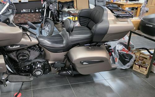 2021 Indian Motorcycle Roadmaster® Dark Horse®