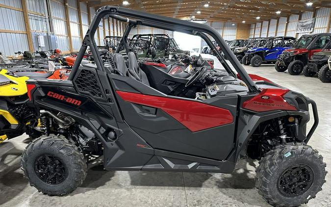 2024 Can-Am® Maverick Trail DPS 1000