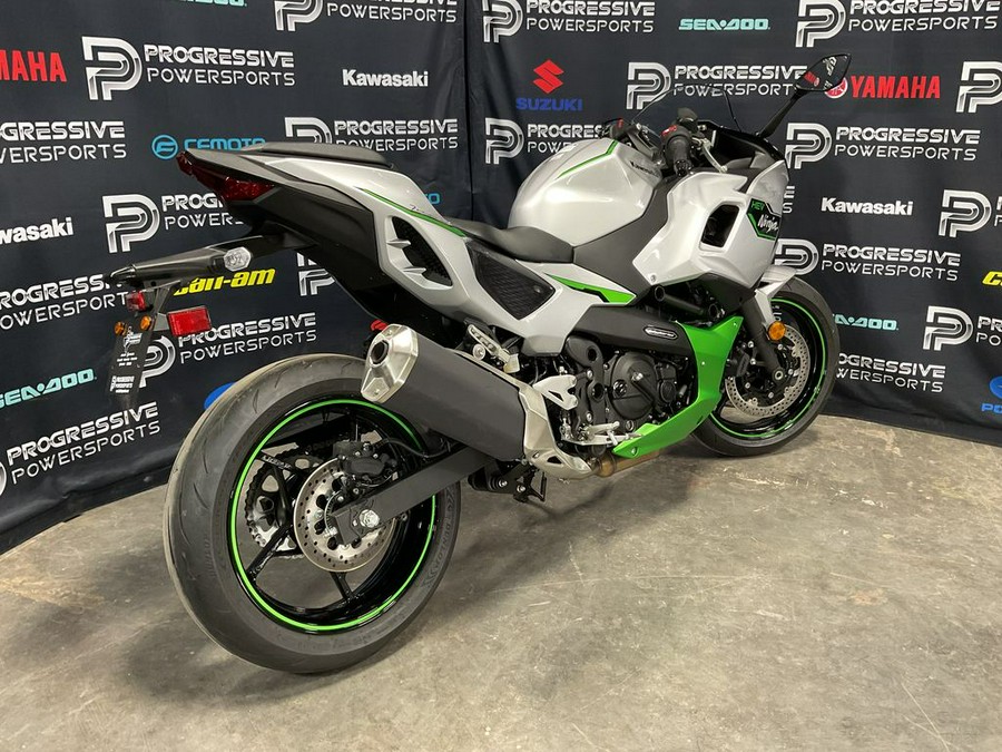 2024 Kawasaki Ninja® 7 Hybrid ABS