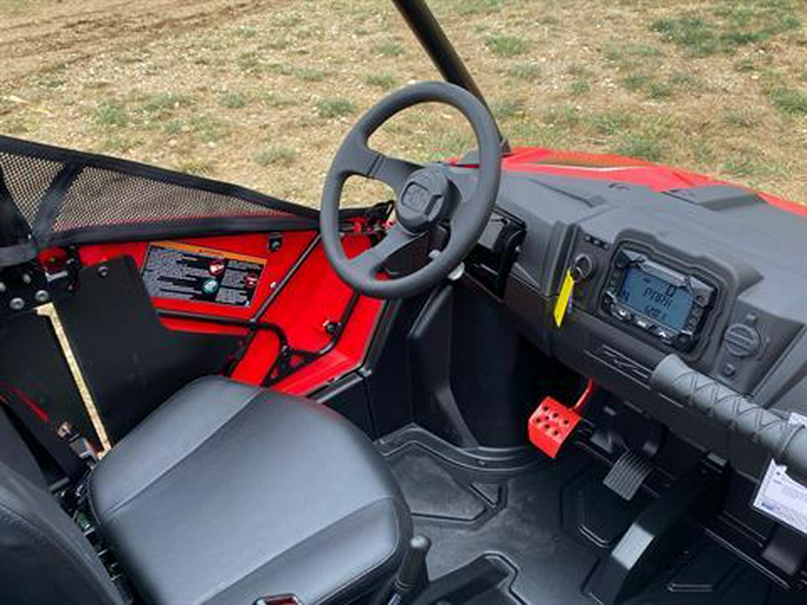 2025 Polaris RZR 200 EFI