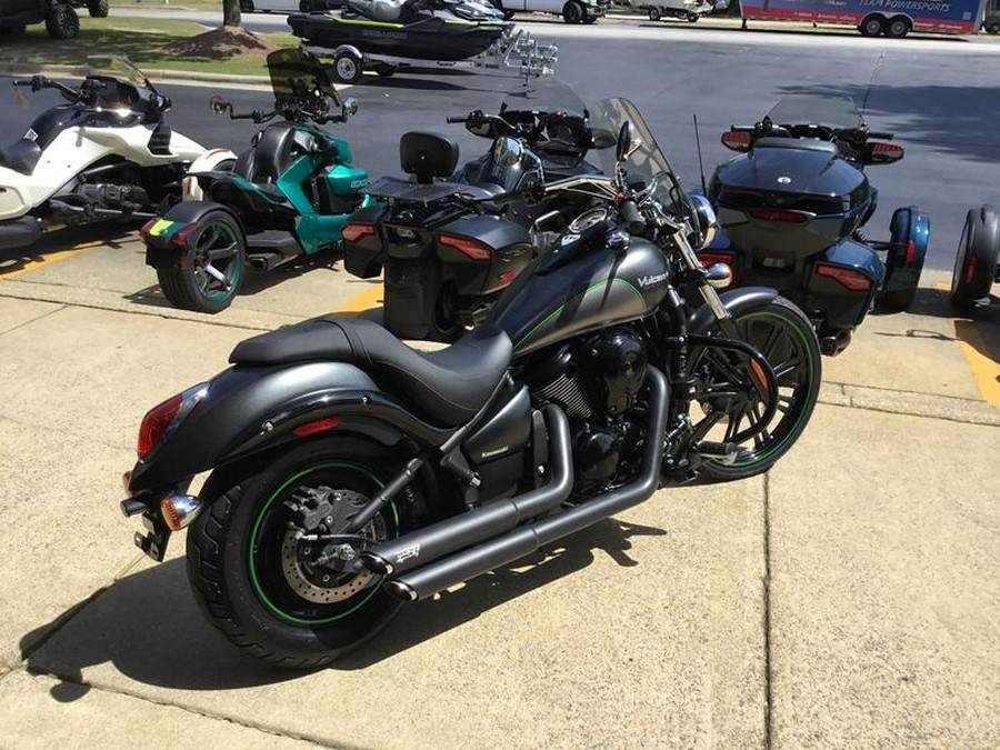 2017 Kawasaki Vulcan® 900 Custom