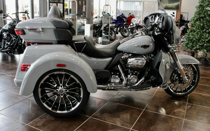 New 2025 Harley-Davidson Tri Glide Ultra FLHTCUTG Trike For Sale In Sunbury, OH