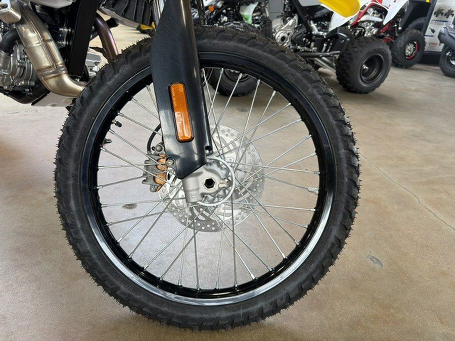 2026 Suzuki DR-Z4splus