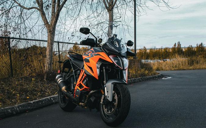2023 KTM 1290 Super Duke GT