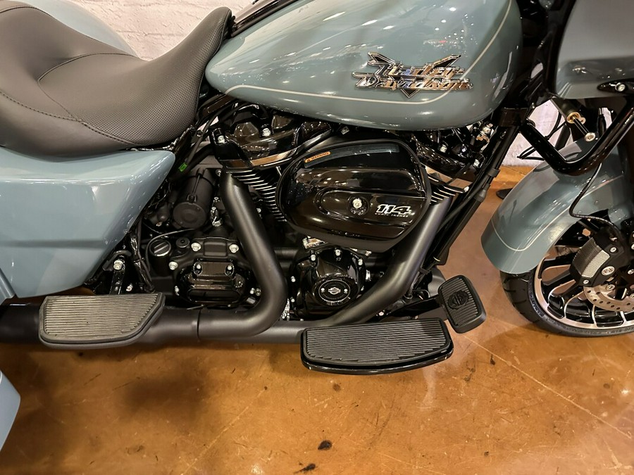 2023 Harley-Davidson® Road Glide® 3 FLTRT Sharkskin Blue