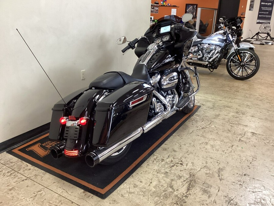 CERTIFIED PRE-OWNED 2021 Harley-Davidson Road Glide Black FLTRX