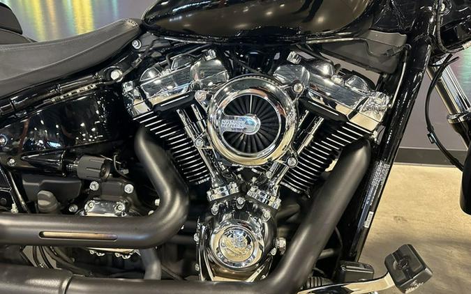 2019 Harley-Davidson Softail FXBR - Breakout