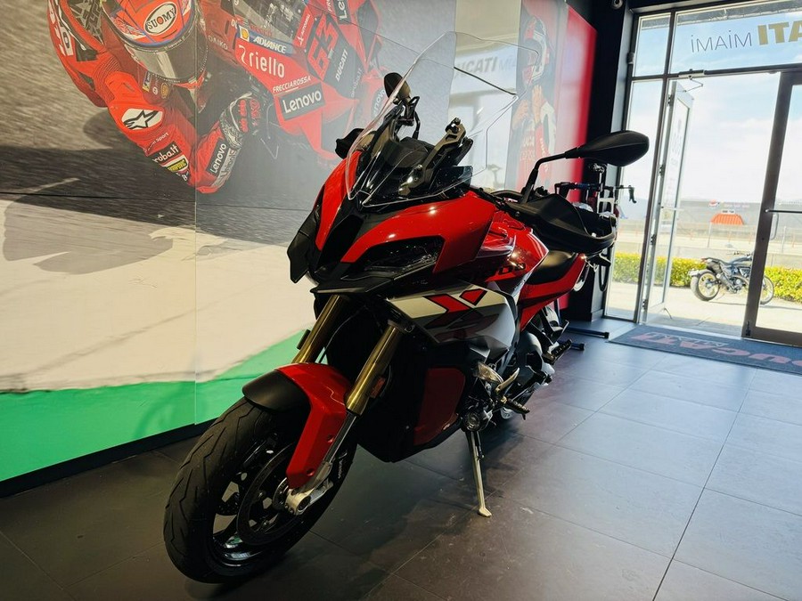2021 BMW S 1000 XR Racing Red