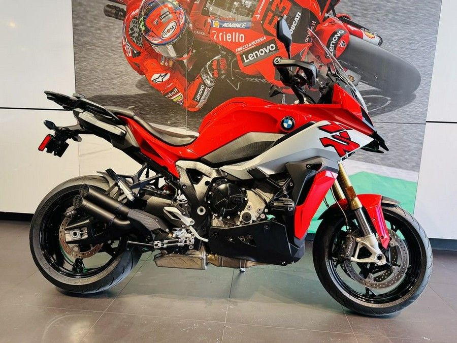 2021 BMW S 1000 XR Racing Red