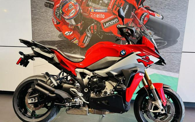 2021 BMW S 1000 XR Racing Red