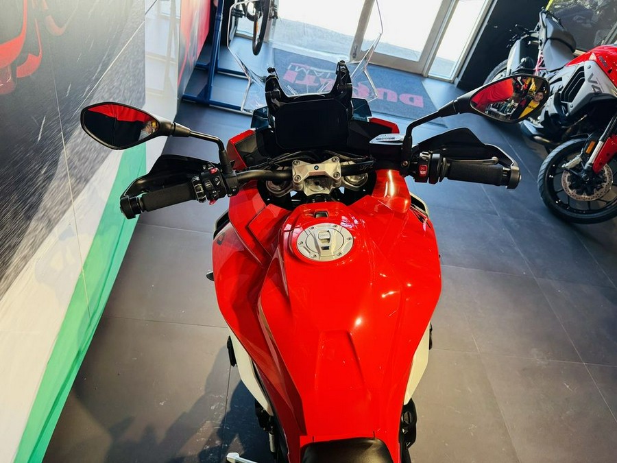 2021 BMW S 1000 XR Racing Red