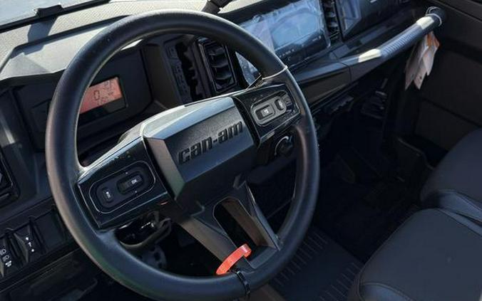 2026 Can-Am® Defender XT HD11 With 10.25 in.display