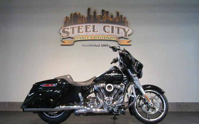 2019 Harley-Davidson® FLHX - Street Glide®