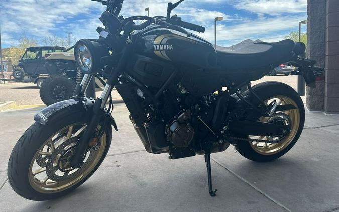 2022 Yamaha XSR700 Review [A Dozen Retro Fast Facts]