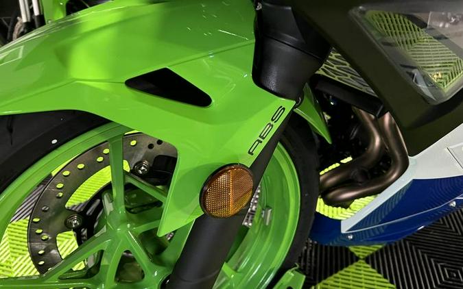 2024 Kawasaki Ninja® 500 SE 40th Anniversary Edition ABS