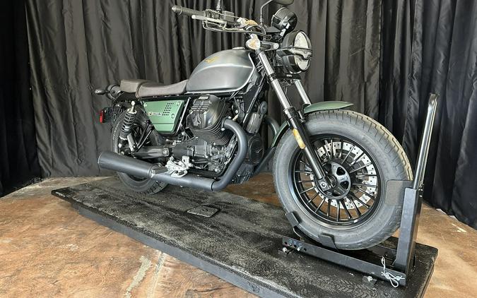 2021 Moto Guzzi Bobber