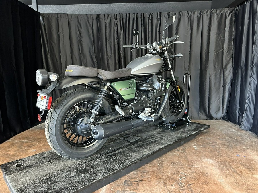 2021 Moto Guzzi Bobber