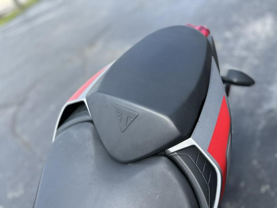 2021 Triumph Street Triple R Low Matte Silver Ice