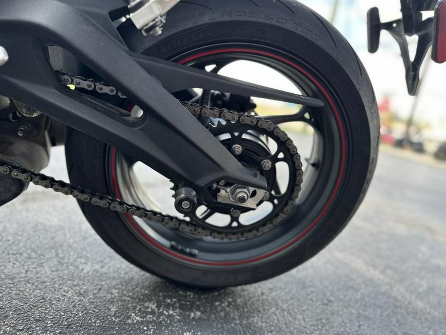 2021 Triumph Street Triple R Low Matte Silver Ice