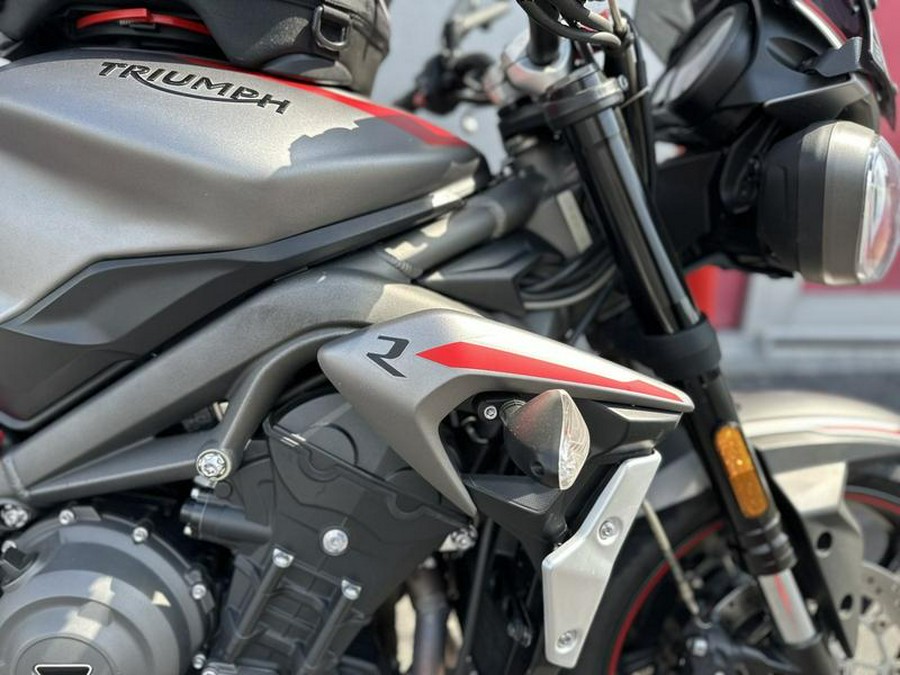2021 Triumph Street Triple R Low Matte Silver Ice