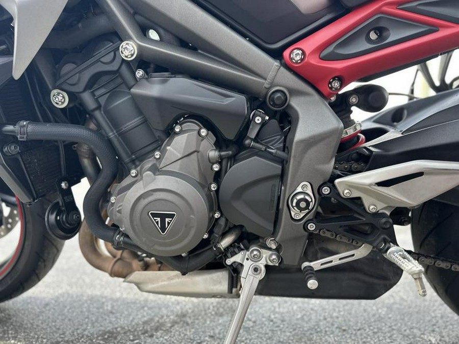 2021 Triumph Street Triple R Low Matte Silver Ice
