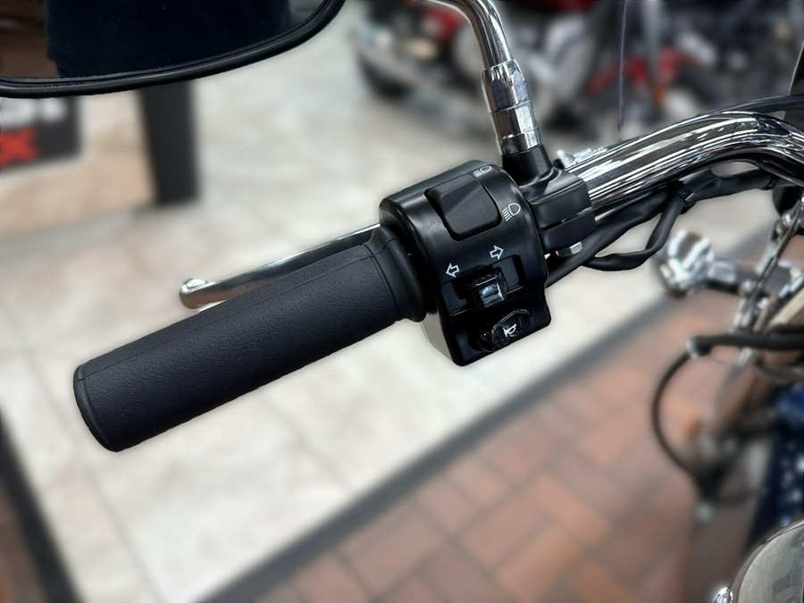 2025 Kawasaki VULCAN 900 Classic LT