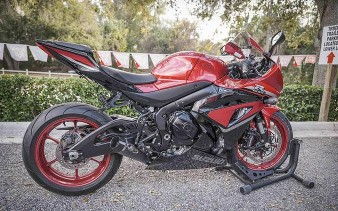 2025 Suzuki GSX-R1000