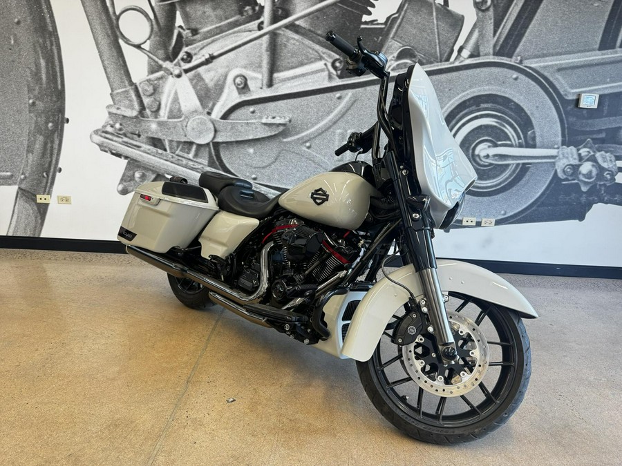 2020 CVO Street Glide FLHXSE