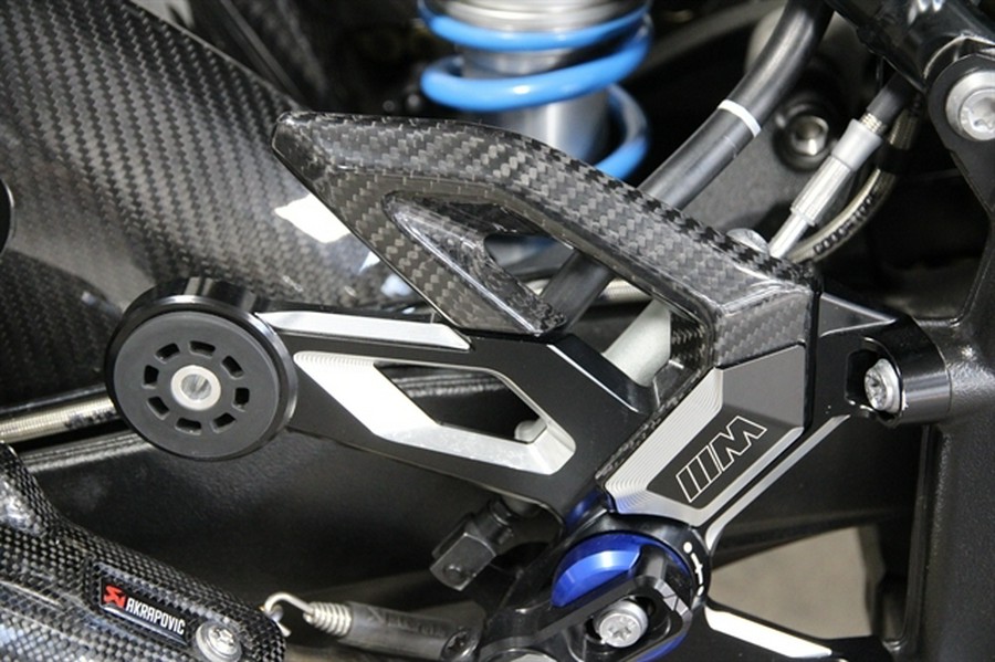 2024 BMW M 1000 R