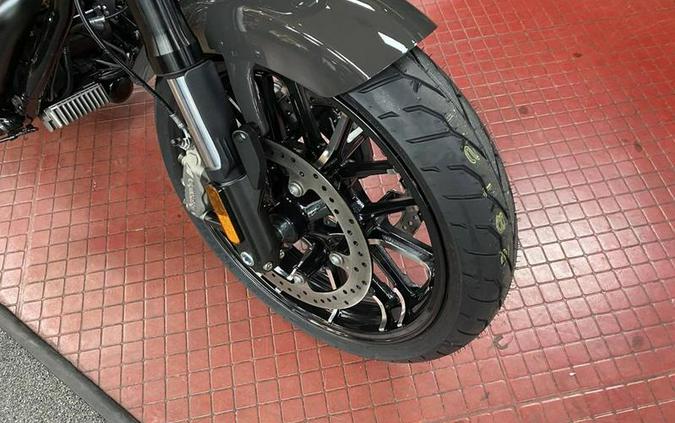 2024 Indian Motorcycle® Sport Chief Granite Gray