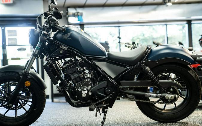 2020 Honda Rebel 300 Review (16 Fast Facts For City Cruising)