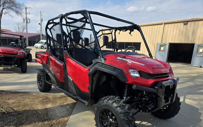 2025 Honda Pioneer 1000-6 Deluxe Crew