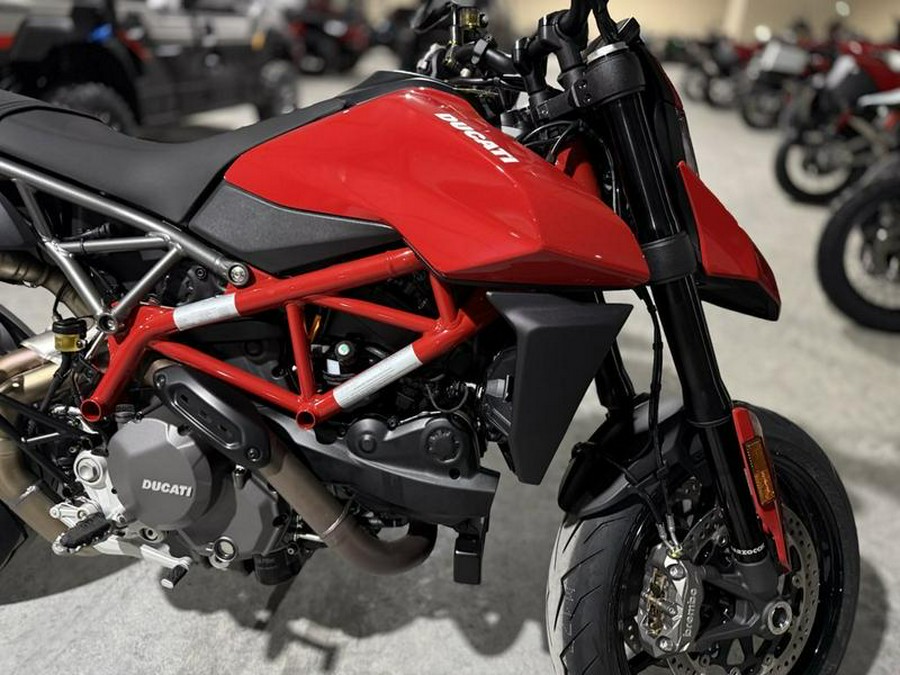 2025 Ducati Hypermotard 950 Ducati Red
