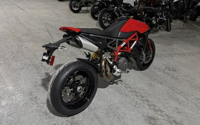2025 Ducati Hypermotard 950 Ducati Red